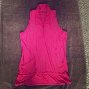 Sleeveless golf shirt